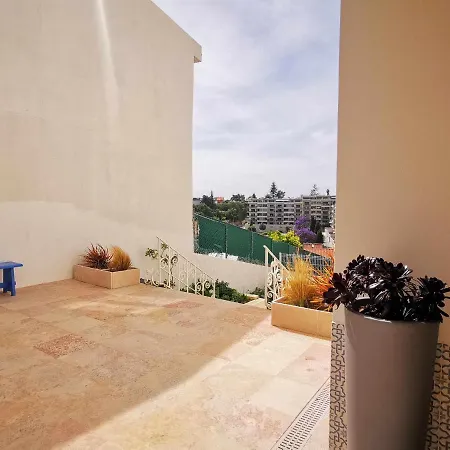 Апартаменты Villa Gabriela Monte Estoril Vista Mar E Natureza 2 *